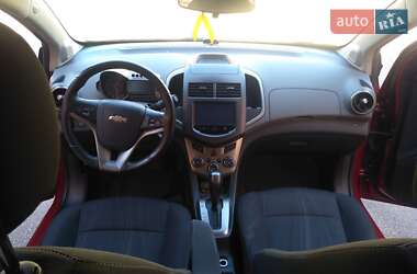 Седан Chevrolet Aveo 2014 в 