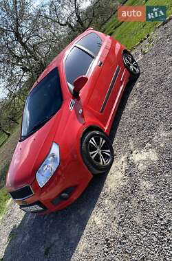 Хэтчбек Chevrolet Aveo 2008 в 