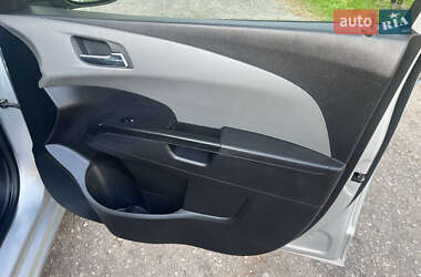 Седан Chevrolet Aveo 2012 в 