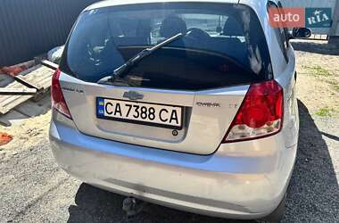 Хетчбек Chevrolet Aveo 2006 в 