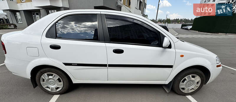 Chevrolet Aveo 2005