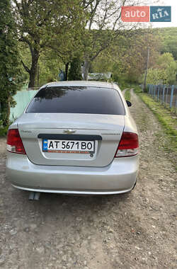 Седан Chevrolet Aveo 2005 в 
