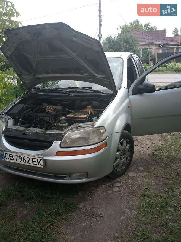Хэтчбек Chevrolet Aveo 2005 в Шостке