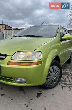 Седан Chevrolet Aveo 2004 в 