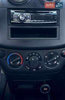 Седан Chevrolet Aveo 2008 в 
