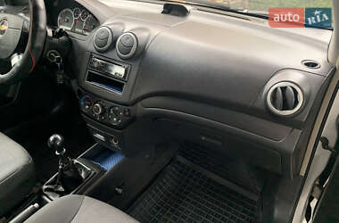 Седан Chevrolet Aveo 2011 в 