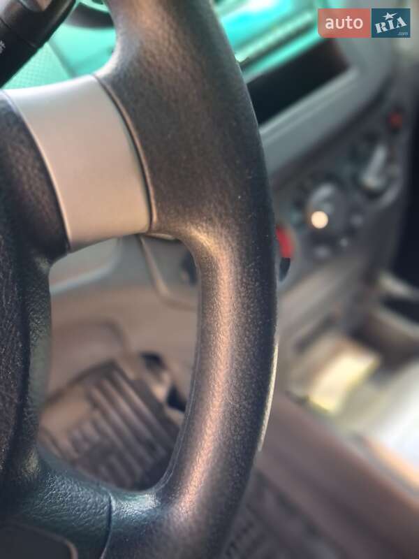Седан Chevrolet Aveo 2009 в Чернівцях