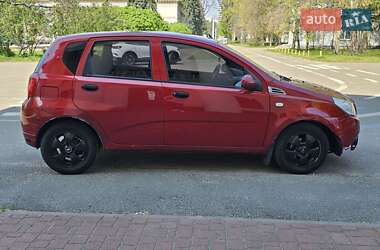 Хэтчбек Chevrolet Aveo 2008 в 