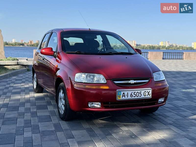 Хетчбек Chevrolet Aveo 2005 в Дніпрі