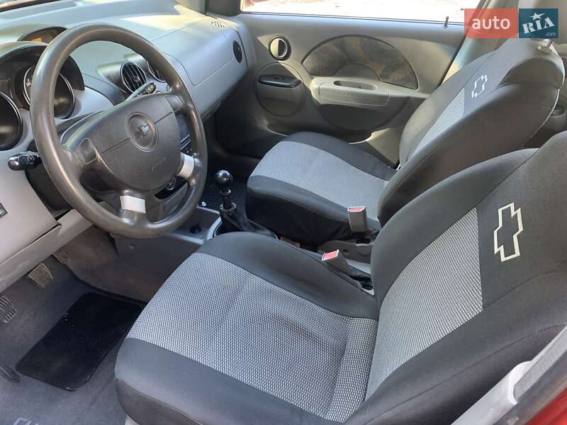 Хетчбек Chevrolet Aveo 2005 в Дніпрі