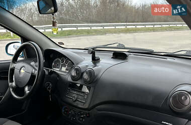 Хэтчбек Chevrolet Aveo 2008 в 