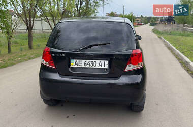 Хэтчбек Chevrolet Aveo 2006 в 