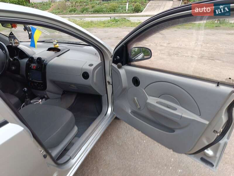 Седан Chevrolet Aveo 2004 в Бару
