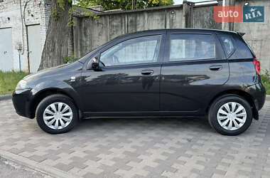Хэтчбек Chevrolet Aveo 2007 в 