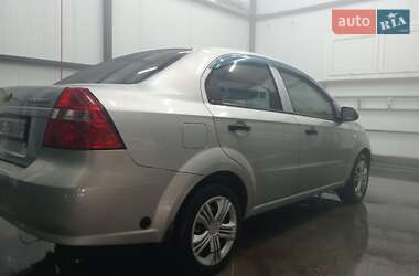 Седан Chevrolet Aveo 2011 в 