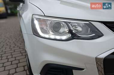 Седан Chevrolet Aveo 2017 в 