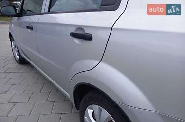 Седан Chevrolet Aveo 2006 в 