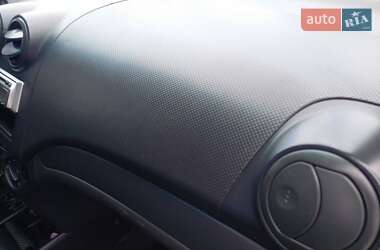 Седан Chevrolet Aveo 2006 в 