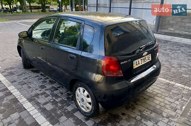 Хэтчбек Chevrolet Aveo 2005 в 