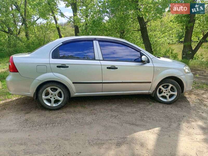 Седан Chevrolet Aveo 2007 в Балаклее