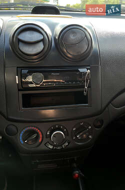Седан Chevrolet Aveo 2006 в 