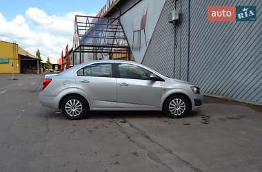 Седан Chevrolet Aveo 2011 в 