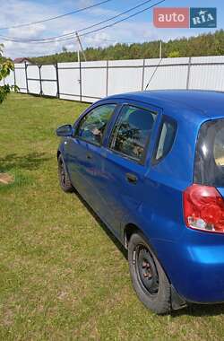 Хетчбек Chevrolet Aveo 2006 в 