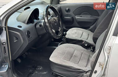 Седан Chevrolet Aveo 2005 в 
