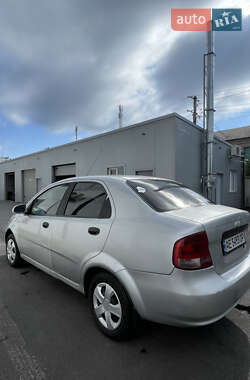 Седан Chevrolet Aveo 2005 в 