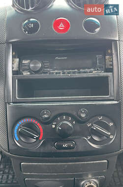 Седан Chevrolet Aveo 2005 в 