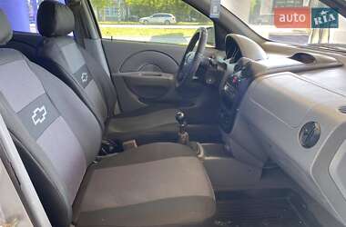 Седан Chevrolet Aveo 2005 в 