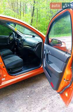 Седан Chevrolet Aveo 2006 в 