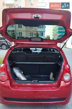 Хэтчбек Chevrolet Aveo 2008 в 
