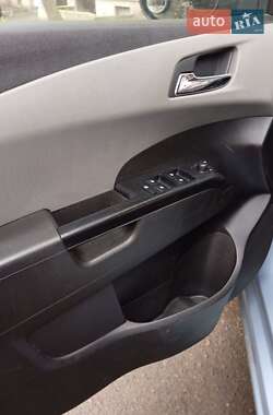 Седан Chevrolet Aveo 2012 в 