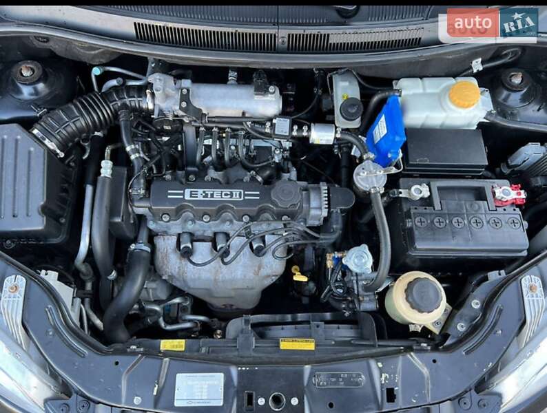 Хэтчбек Chevrolet Aveo 2008 в Кривом Роге фото 14 Хэтчбек Chevrolet Aveo 2008 в Кривом Роге