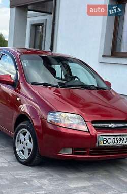 Хэтчбек Chevrolet Aveo 2006 в 