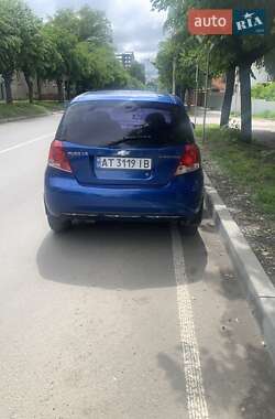 Хэтчбек Chevrolet Aveo 2005 в 
