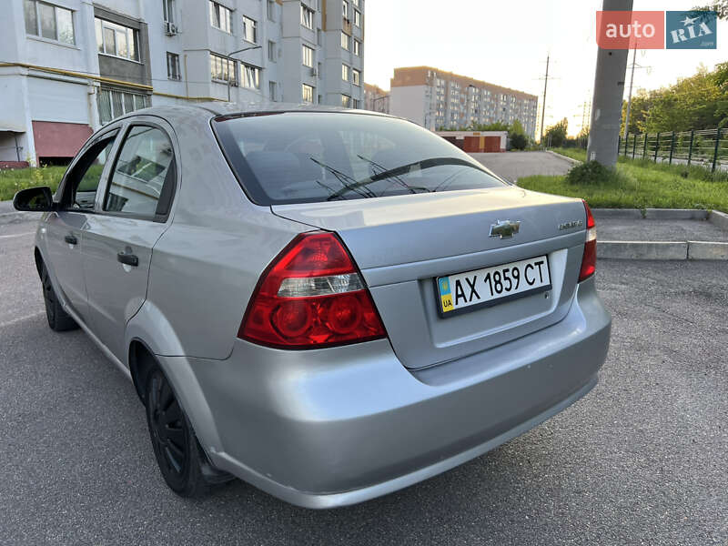 Седан Chevrolet Aveo 2006 в Харькове