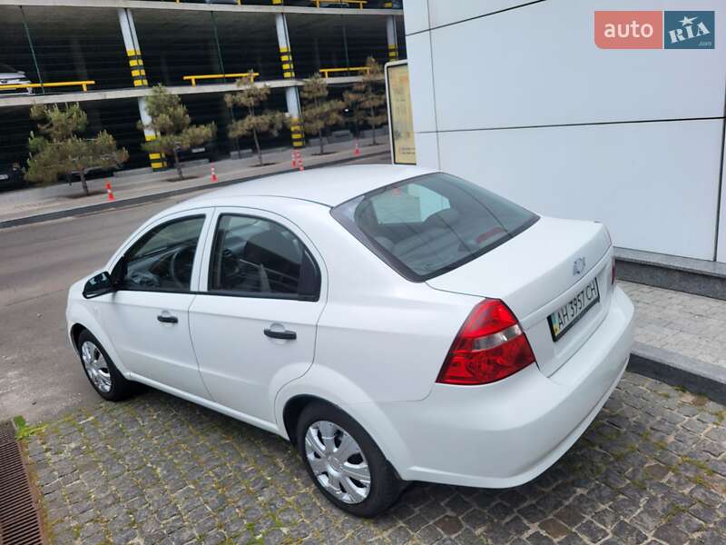 Седан Chevrolet Aveo 2007 в Одессе