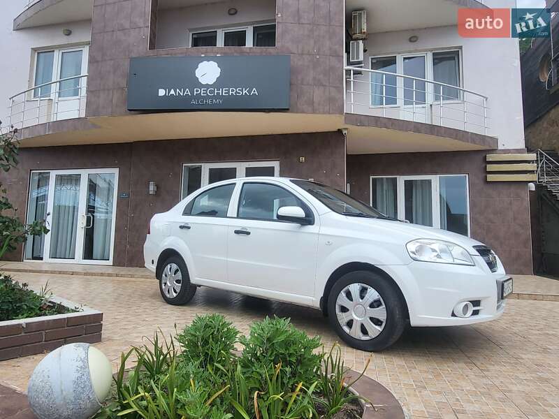 Седан Chevrolet Aveo 2007 в Одессе