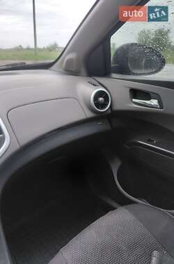 Седан Chevrolet Aveo 2013 в 