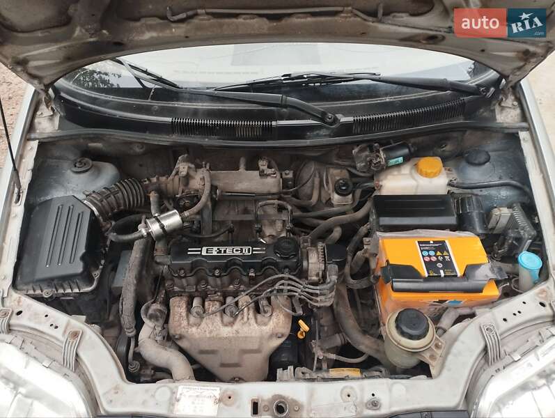 Седан Chevrolet Aveo 2005 в Житомире