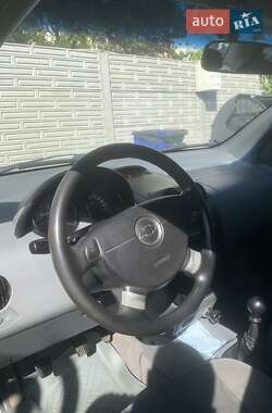 Седан Chevrolet Aveo 2005 в 