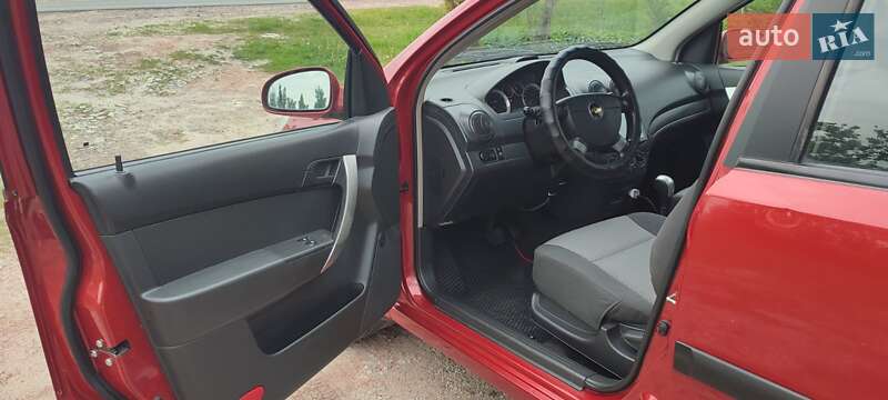 Хэтчбек Chevrolet Aveo 2008 в Чернигове