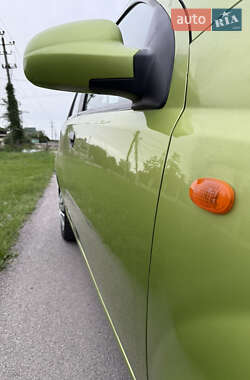 Хэтчбек Chevrolet Aveo 2005 в 