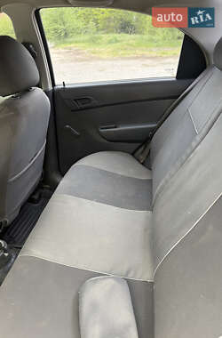 Седан Chevrolet Aveo 2011 в 
