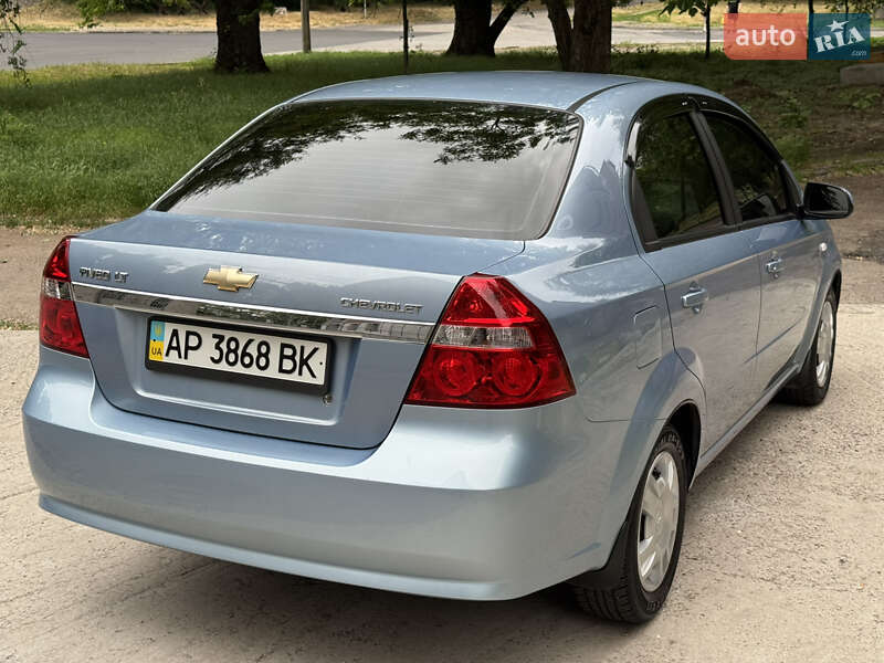 Седан Chevrolet Aveo 2008 в Запоріжжі