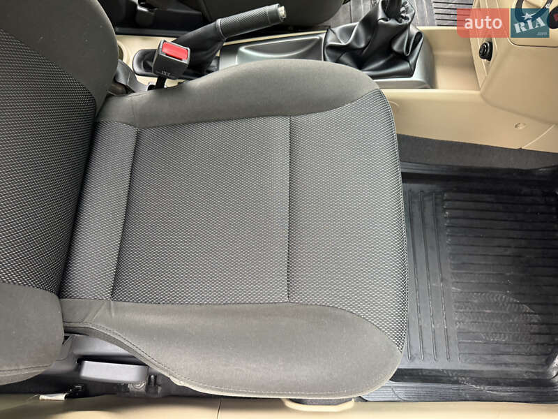 Седан Chevrolet Aveo 2008 в Запоріжжі