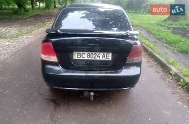 Седан Chevrolet Aveo 2005 в 