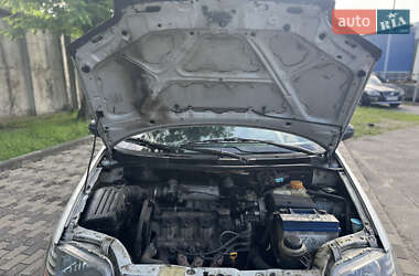Седан Chevrolet Aveo 2006 в 